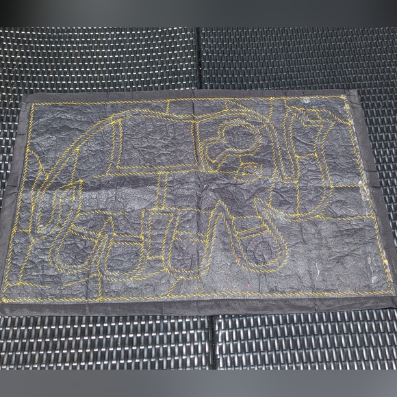 NWOT Handmade Embroidered Beaded Sari Patchwork Home Decor Wall Hang Tapestry - Picture 2 of 3